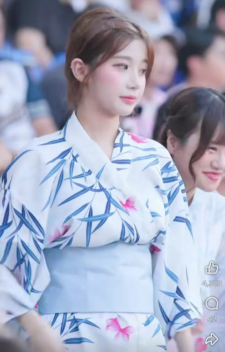 기모노가 아주 찰떡인 이주은 치어리더 관련 이미지 2