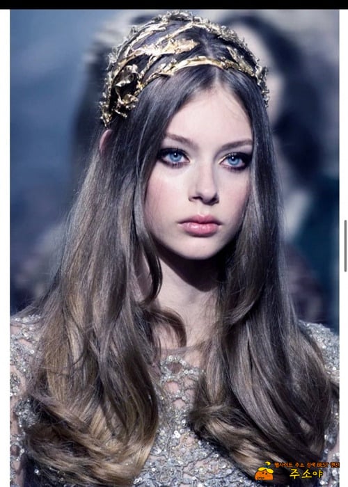 샤넬이 찍었다는 모델